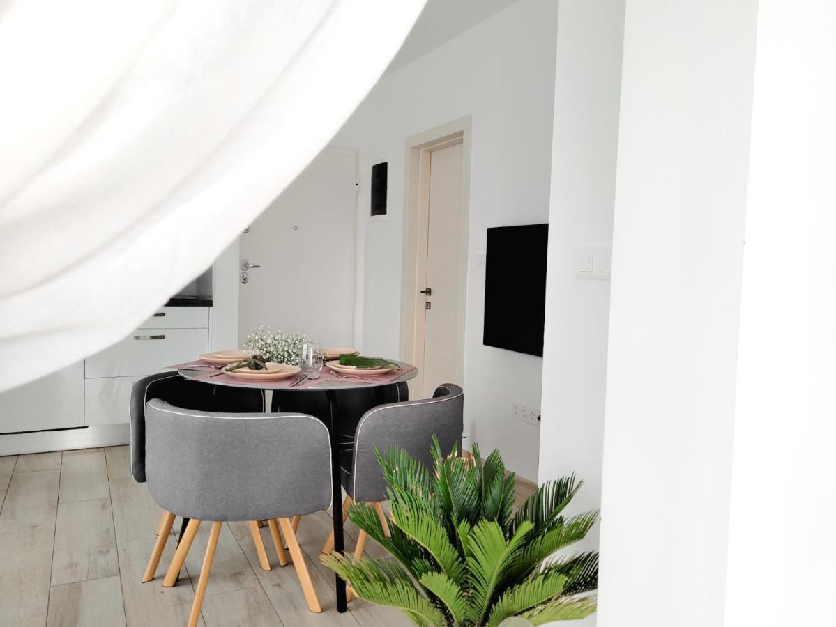 Rosemarie Beach Suites Zadar Bagian luar foto
