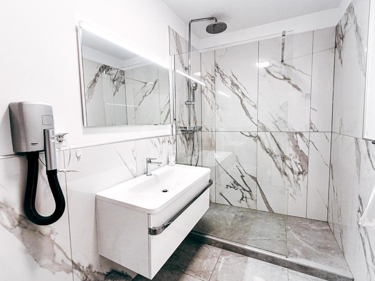 Rosemarie Beach Suites Zadar Bagian luar foto